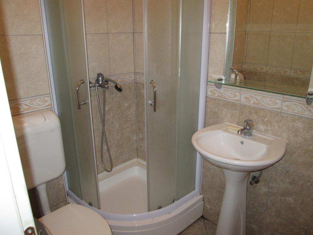 Tatjana'S Apartments Ohrid Bilik gambar